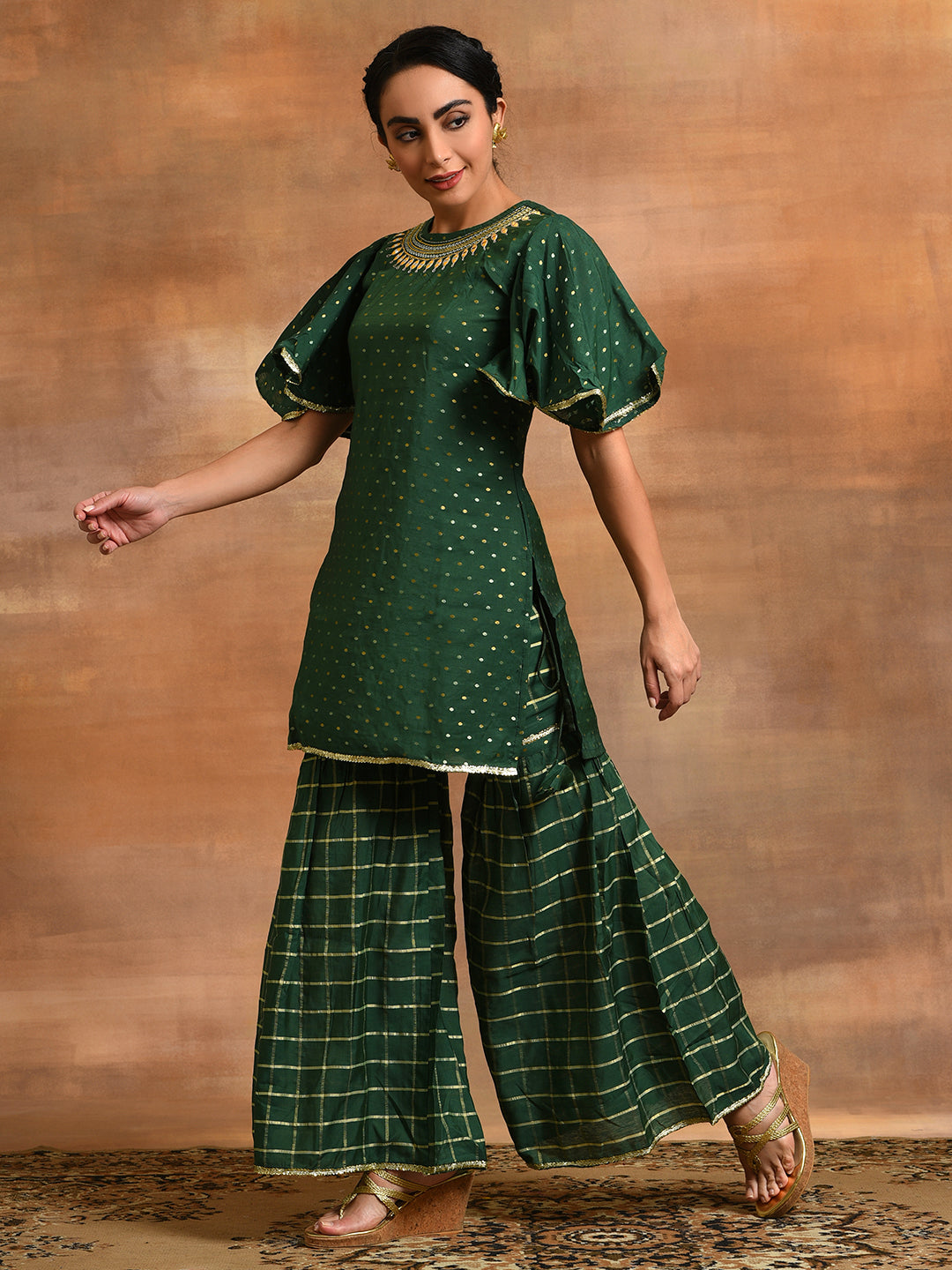 Green Embellished Straight Kurta With Palazzo