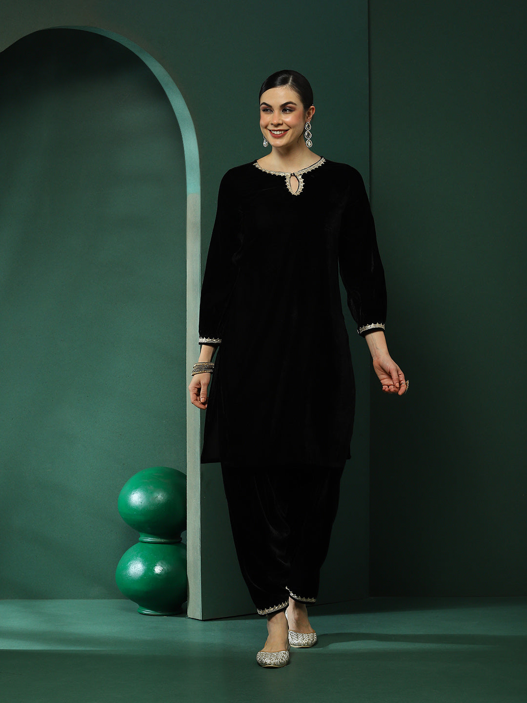 Black Kurta With Pakistani Salwar