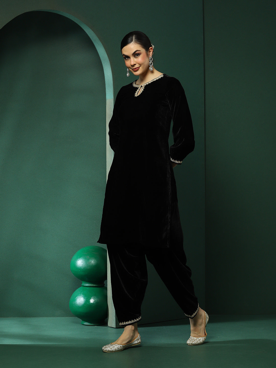 Black Kurta With Pakistani Salwar