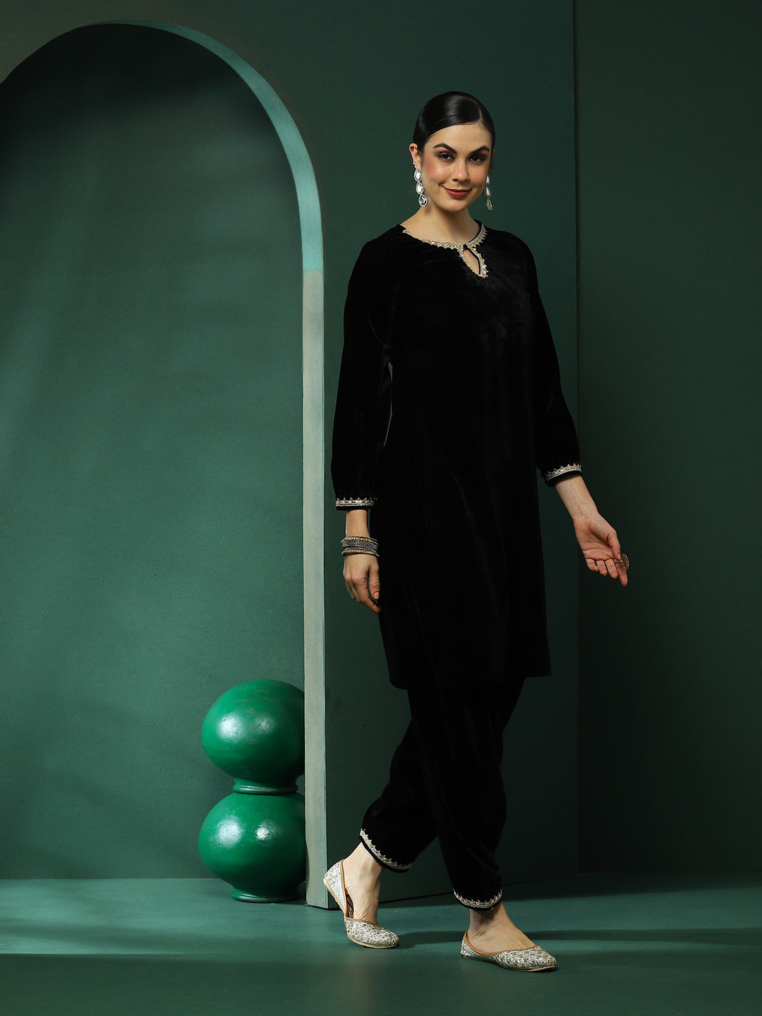 Black Kurta With Pakistani Salwar