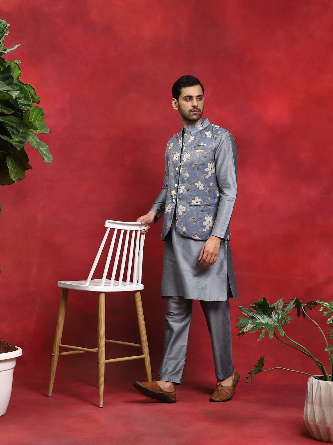 Grey Kurta Pyjama With Floral Print Nehru Jacket