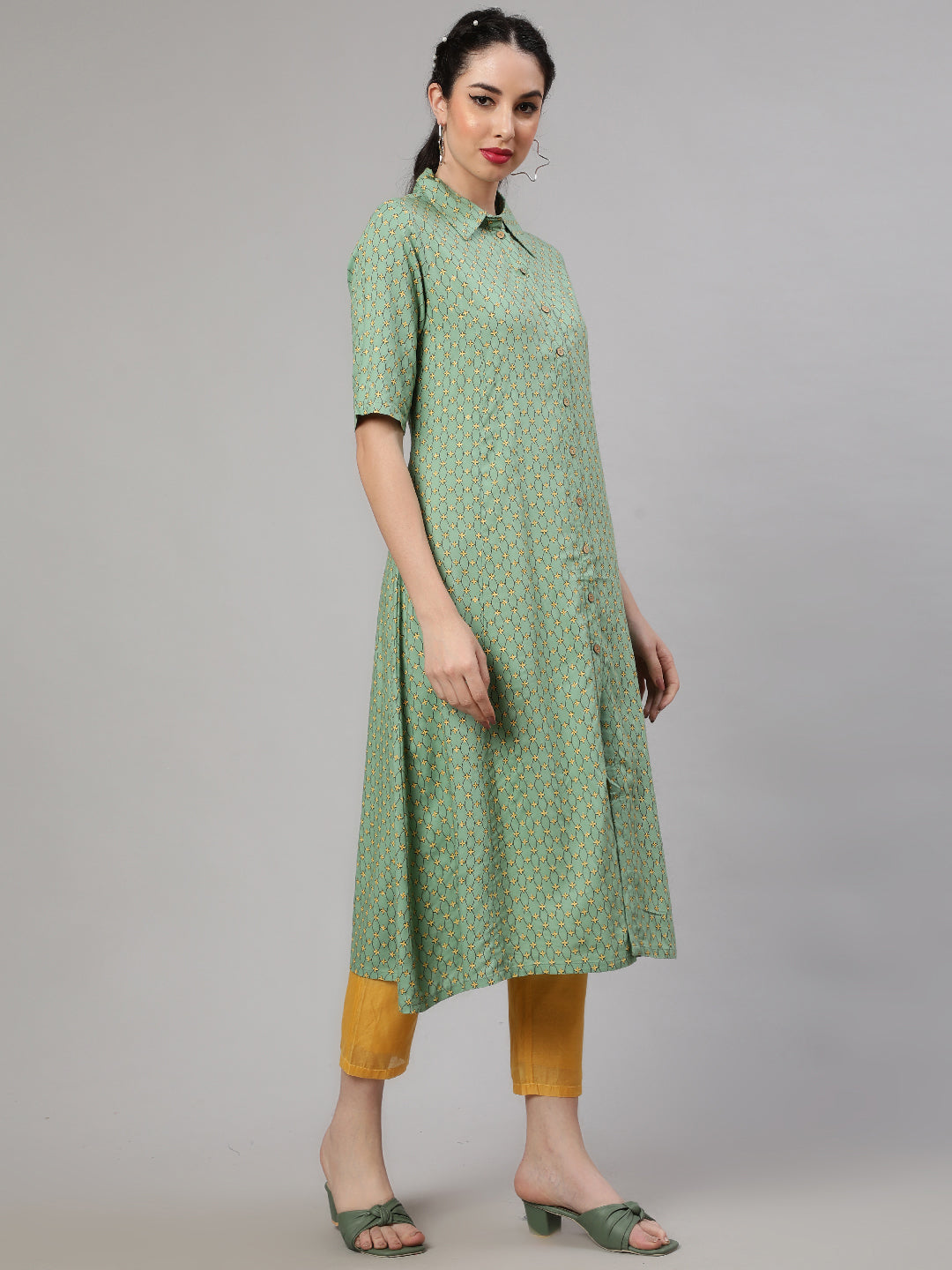 Green Printed A-Line Kurta With Pant