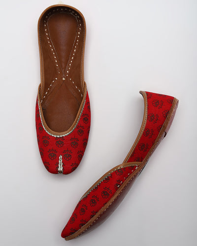Red Printed Handcrafted Mojaris