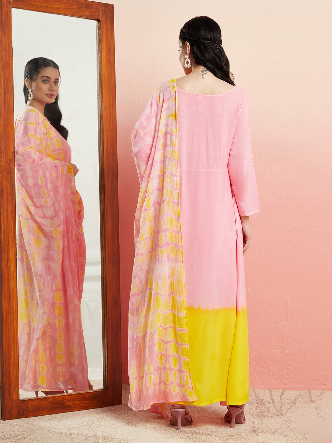 Pink Tie & Dye Straight Kurta Pant With Dupatta