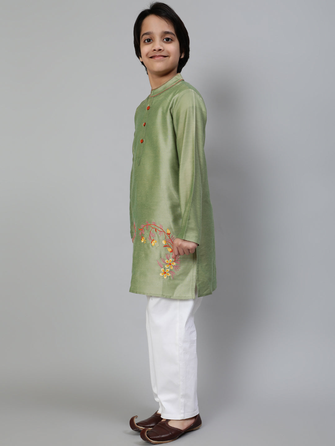 Green Embroidered Kurta