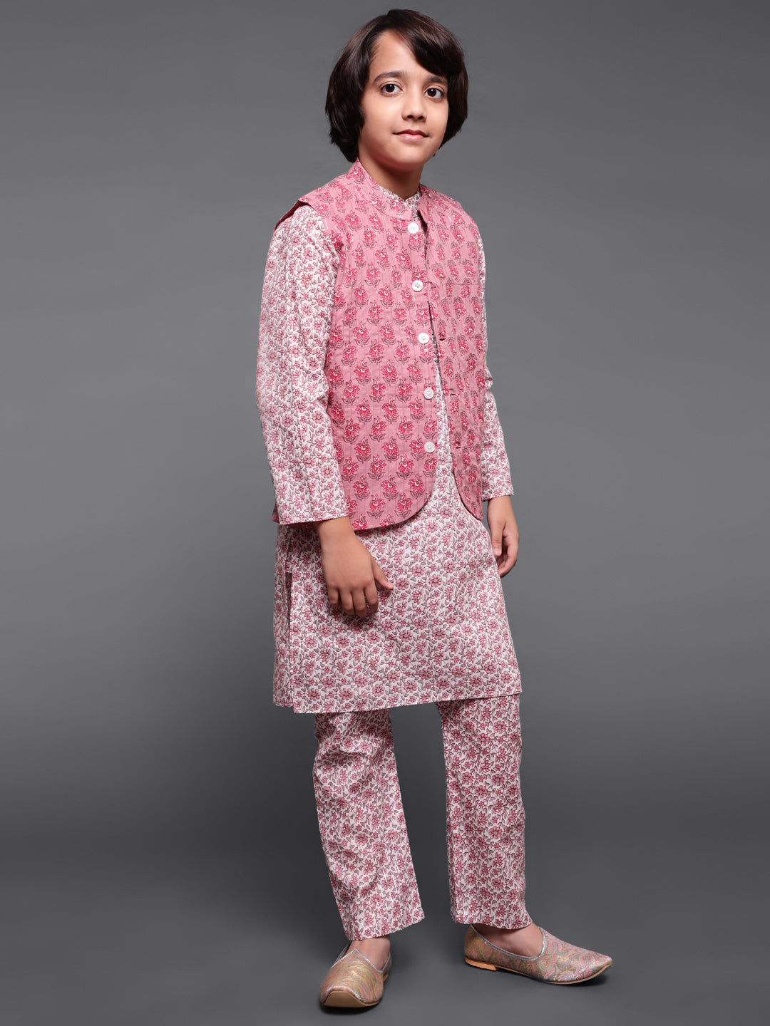 White & Mauve Floral Print Kurta Pyjama With Nehru Jacket