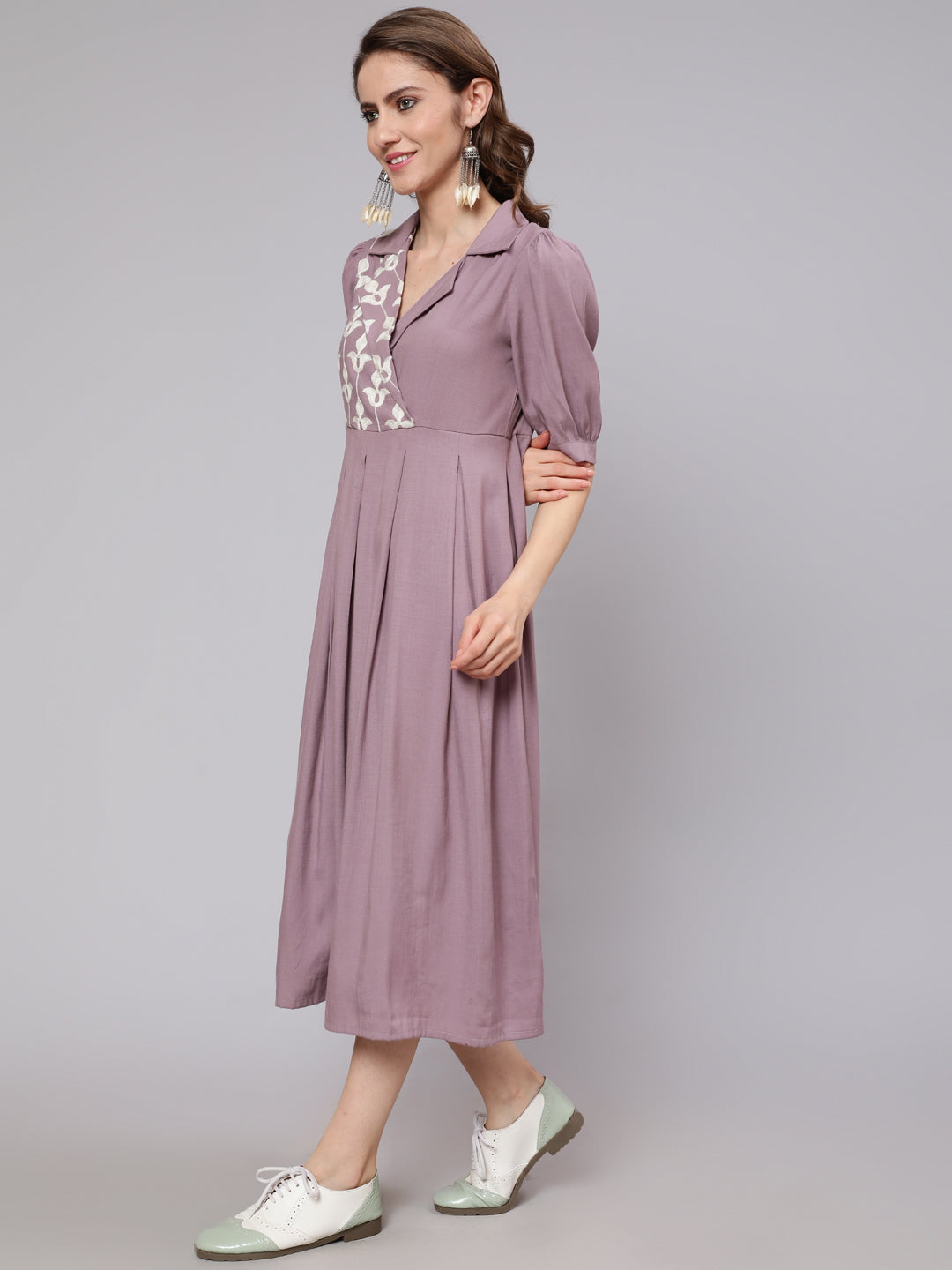 Mauve Embroidered Pleated Midi Dress