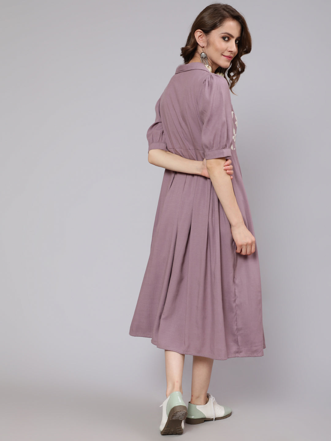 Mauve Embroidered Pleated Midi Dress