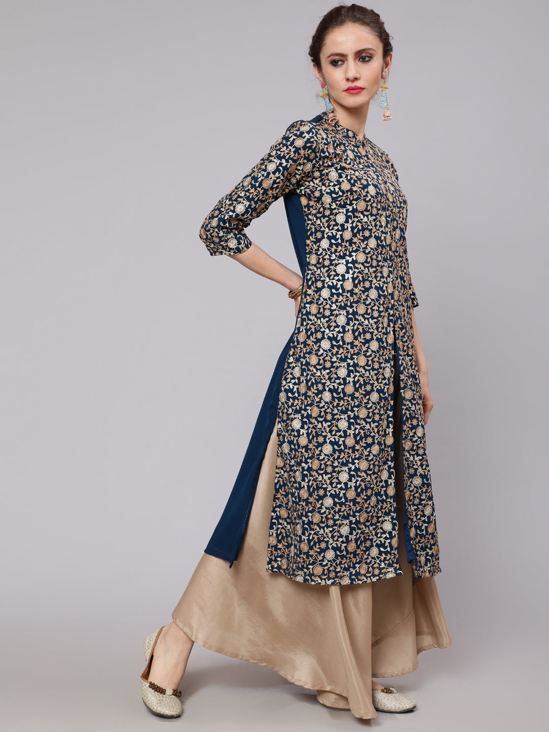 Blue Floral Embroidered Straight Kurta